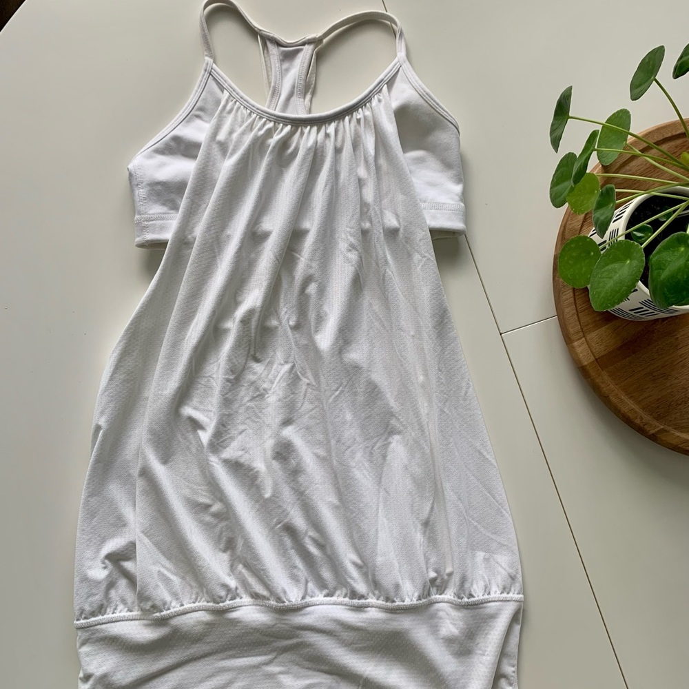 Lululemon Long Tank w. Bra